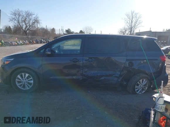 2017 Kia Sedona LX with VIN KNDMB5C12H6229530, listed as a IAAI auction lot 41817443 with 97,160 mi miles. Bid and sale history available at carsss.com. Image 14.