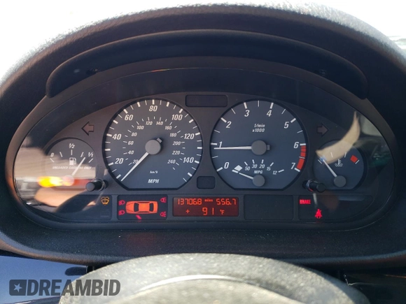2001 BMW 3 Series 325Ci with VIN WBABN33491JW49847, listed as a Copart auction lot 67066094 with 137,068 mi miles and Salvage Title. Bid and sale history available at carsss.com. Image 9.