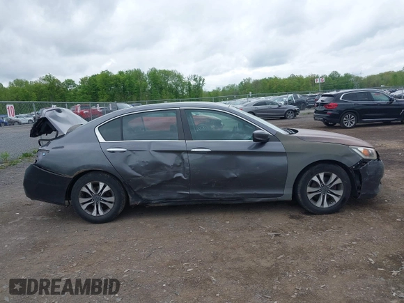 2013 Honda Accord LX z VIN 1HGCR2F33DA005839, wystawiony jako IAAI lot #42255181 z przebiegiem 133 733 mil mil oraz . Historia ofert i sprzedaży dostępna na DreamBid. Obrazek 13.
