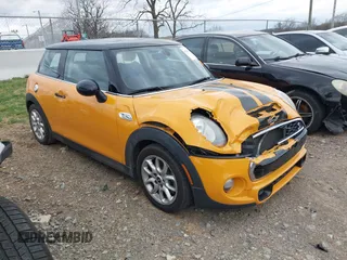 2015 MINI Hardtop S z VIN WMWXP7C50F2A34186, wystawiony jako IAAI lot #41761879 z przebiegiem 85 737 mil mil oraz . Historia ofert i sprzedaży dostępna na DreamBid. Obrazek 1.
