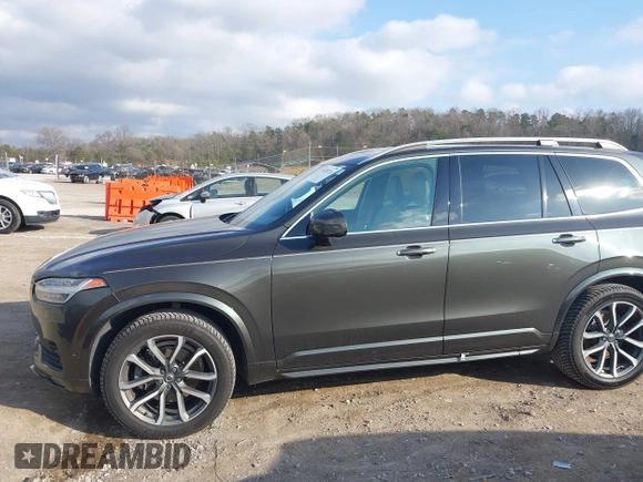2018 Volvo XC90 Momentum with VIN YV4102PK4J1348626, listed as a IAAI auction lot 41478726 with 141,694 mi miles. Bid and sale history available at carsss.com. Image 14.
