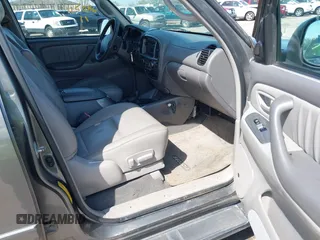 2003 Toyota Sequoia Limited with VIN 5TDBT48AX3S163180, listed as a IAAI auction lot 42129050 with 125,086 mi miles and . Bid and sale history available at DreamBid. Image 5.