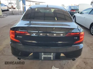 2017 Volvo S90 Momentum z VIN YV1102AK3H1006357, wystawiony jako Copart lot #43386755 z przebiegiem 129 043 mil mil oraz Tytuł czysty. Historia ofert i sprzedaży dostępna na DreamBid. Obrazek 6.