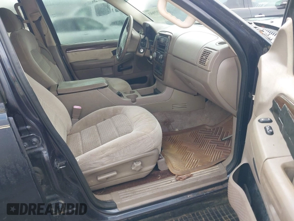 2002 Ford Explorer Eddie Bauer с VIN 1FMDU74E12UA64219, выставлен на аукционе IAAI как лот 41939683 с пробегом Не указан миль и . История ставок и продаж доступна на DreamBid. Изображение 5.
