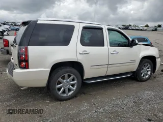 2013 GMC Yukon Denali with VIN 1GKS2EEF8DR185675, listed as a Copart auction lot 72994644 with 141,326 mi miles and Salvage Title. Bid and sale history available at carsss.com. Image 3.