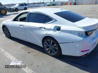 2019 Lexus ES 350 with VIN 58ABZ1B1XKU043349, listed as a IAAI auction lot 42272317 with 90,182 mi miles and . Bid and sale history available at DreamBid. Image 3.