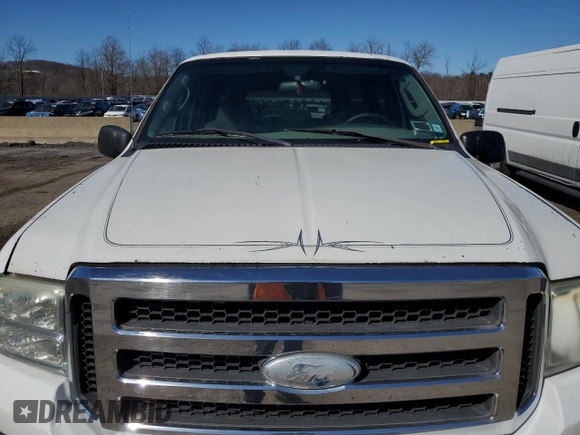 2005 Ford Excursion Special Serv с VIN 1FMNU40L35EB61749, выставлен на аукционе Copart как лот 50872235 с пробегом 144 977 миль миль и Списание • Salvage title. История ставок и продаж доступна на DreamBid. Изображение 12.
