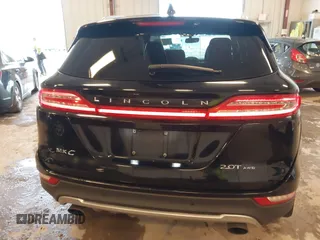 2017 Lincoln MKC Premiere with VIN 5LMCJ1D97HUL35066, listed as a IAAI auction lot 41224223 with 124,826 mi miles. Bid and sale history available at carsss.com. Image 16.