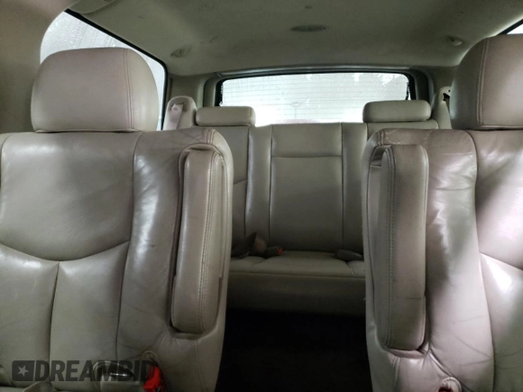2004 Chevrolet Suburban LS with VIN 1GNEC16Z74J207727, listed as a Copart auction lot 81722614 with 361,781 mi miles and Salvage Title. Bid and sale history available at carsss.com. Image 10.