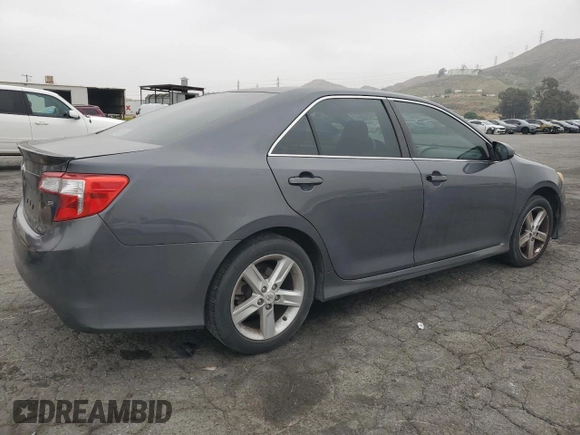 2012 Toyota Camry L with VIN 4T1BF1FK0CU029996, listed as a Copart auction lot 55136735 with 200,895 mi miles and Salvage Title. Bid and sale history available at carsss.com. Image 3.
