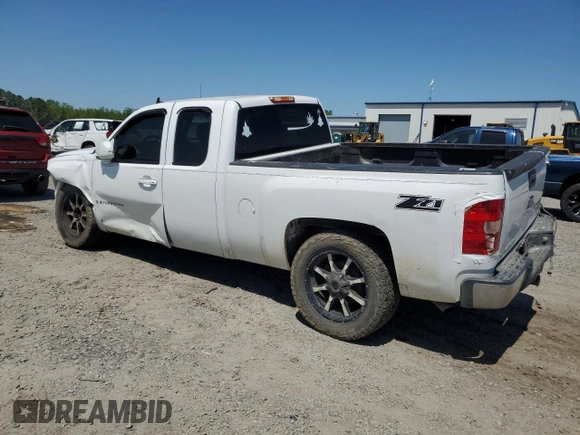 2008 Chevrolet Silverado 1500 1LT with VIN 2GCEC19J081109346, listed as a Copart auction lot 52550725 with 273,409 mi miles and Salvage Title. Bid and sale history available at DreamBid. Image 2.