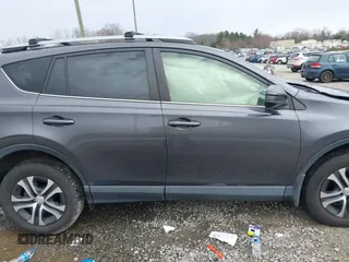2018 Toyota RAV4 LE with VIN JTMBFREV2JJ727457, listed as a IAAI auction lot 41758208 with 65,740 mi miles. Bid and sale history available at carsss.com. Image 13.