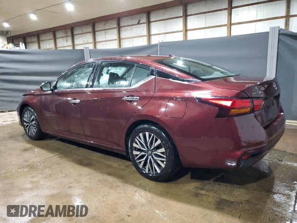 2025 Nissan Altima SV z VIN 1N4BL4DV7SN310476, wystawiony jako Copart lot #60287285 z przebiegiem 19 227 mil mil oraz Czysty tytuł • Clean title. Historia ofert i sprzedaży dostępna na DreamBid. Obrazek 2.