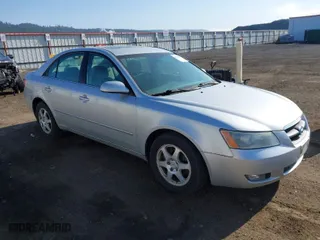 2006 Hyundai Sonata GLS with VIN 5NPEU46F16H057784, listed as a IAAI auction lot 42087825 with 174,120 mi miles. Bid and sale history available at carsss.com. Image 1.
