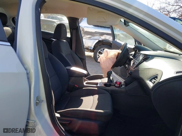 2017 Chevrolet Cruze LT with VIN 1G1BE5SMXH7111710, listed as a IAAI auction lot 41622649 with NaN miles. Bid and sale history available at carsss.com. Image 5.