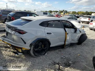 2021 Lamborghini Urus with VIN ZPBUA1ZL3MLA15560, listed as a Copart auction lot 87871715 with 30,693 mi miles and Non Repairable. Bid and sale history available at carsss.com. Image 3.