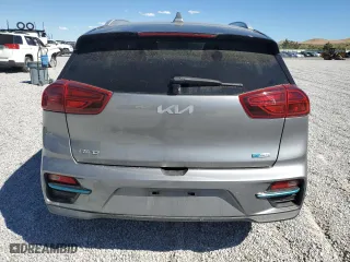 2022 Kia Niro EV EX Premium with VIN KNDCE3LG4N5136134, listed as a Copart auction lot 67418194 with 18,432 mi miles and Salvage Title. Bid and sale history available at carsss.com. Image 6.