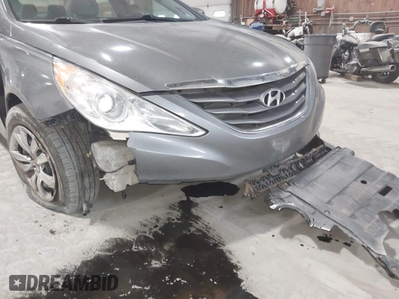 2013 Hyundai Sonata GLS with VIN 5NPEB4AC6DH550506, listed as a IAAI auction lot 41984573 with 153,995 mi miles and . Bid and sale history available at carsss.com. Image 6.