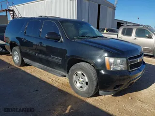 2012 Chevrolet Suburban LT with VIN 1GNSCJE09CR204947, listed as a IAAI auction lot 41501416 with 205,712 mi miles. Bid and sale history available at carsss.com. Image 1.