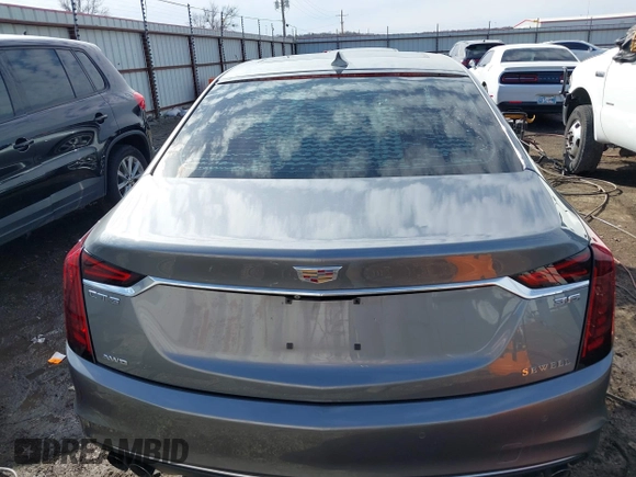 2019 Cadillac CT6 Luxury AWD z VIN 1G6KB5RS6KU117472, wystawiony jako IAAI lot #41643096 z przebiegiem 80 183 mil mil oraz . Historia ofert i sprzedaży dostępna na DreamBid. Obrazek 17.