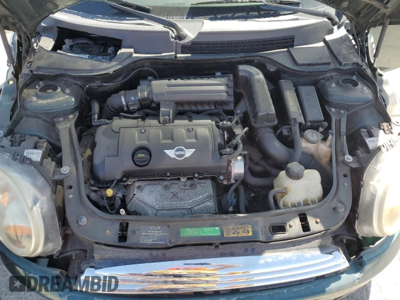 2008 MINI Hardtop with VIN WMWMF33578TT62441, listed as a Copart auction lot 48410155 with 116,894 mi miles and Salvage title. Bid and sale history available at DreamBid. Image 12.