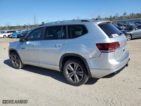 2018 Volkswagen Atlas 3.6L V6 SEL with VIN 1V2RR2CA4JC573592, listed as a Copart auction lot 48073945 with 84,582 mi miles and Salvage Title. Bid and sale history available at carsss.com. Image 2.