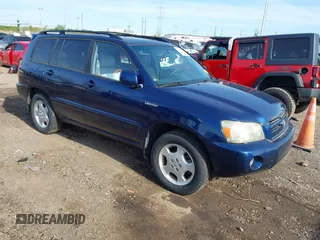 2005 Toyota Highlander z VIN JTEEP21A350104683, wystawiony jako IAAI lot #42101836 z przebiegiem 236 008 mil mil oraz . Historia ofert i sprzedaży dostępna na DreamBid. Obrazek 1.