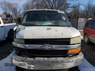 2003 Chevrolet Express Cargo with VIN 1GCGG25V331168496, listed as a Copart auction lot 88327095 with 354,286 mi miles and Salvage Title. Bid and sale history available at DreamBid. Image 5.