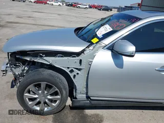 2016 Infiniti QX50 with VIN JN1BJ0RP0GM230651, listed as a IAAI auction lot 41772131 with 72,408 mi miles. Bid and sale history available at carsss.com. Image 18.