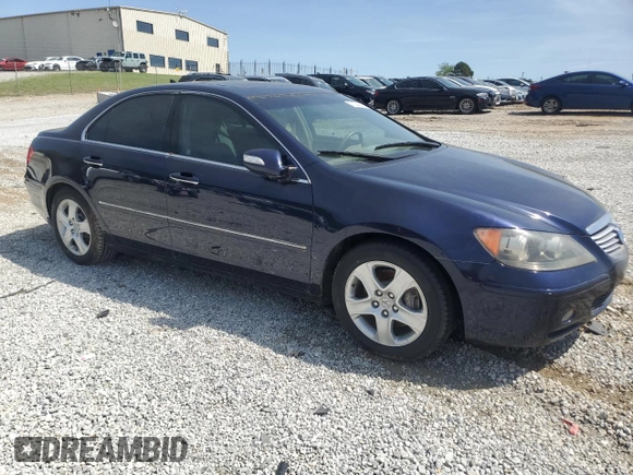 2008 Acura RL z VIN JH4KB16578C001425, wystawiony jako Copart lot #51024945 z przebiegiem 130 084 mil mil oraz Czysty tytuł • Clean title. Historia ofert i sprzedaży dostępna na DreamBid. Obrazek 4.