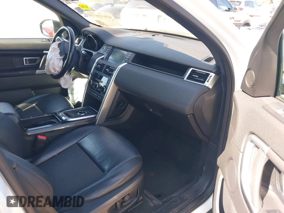 2018 Land Rover Discovery Sport SE z VIN SALCP2RX1JH740401, wystawiony jako IAAI lot #42032873 z przebiegiem 77 111 mil mil oraz . Historia ofert i sprzedaży dostępna na DreamBid. Obrazek 5.