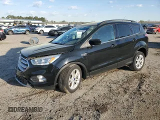 2017 Ford Escape SE with VIN 1FMCU0G9XHUC59309, listed as a Copart auction lot 49215345 with 61,980 mi miles and Salvage Title. Bid and sale history available at carsss.com. Image 1.