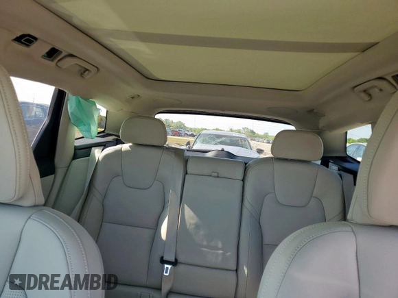 2024 Volvo XC60 Ultimate Dark Theme с VIN YV4L12RM0R1933865, выставлен на аукционе Copart как лот 52243825 с пробегом 5 887 миль миль и Списание • Salvage title. История ставок и продаж доступна на DreamBid. Изображение 10.