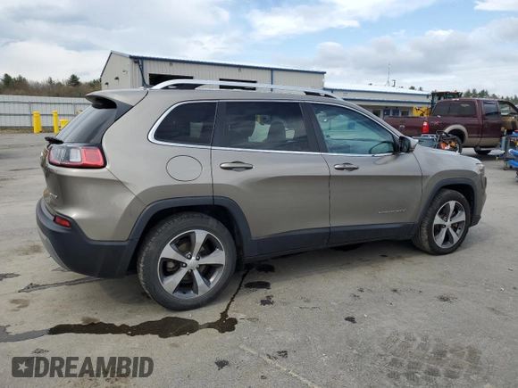2019 Jeep Cherokee Limited z VIN 1C4PJLDB5KD448173, wystawiony jako Copart lot #56250805 z przebiegiem 97 567 mil mil oraz Szkoda całkowita • Salvage title. Historia ofert i sprzedaży dostępna na DreamBid. Obrazek 3.