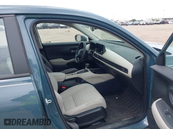 2024 Honda HR-V LX with VIN 3CZRZ2H30RM777970, listed as a IAAI auction lot 42147874 with 17,469 mi miles and . Bid and sale history available at DreamBid. Image 5.