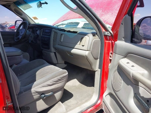 2003 Dodge Ram 1500 ST with VIN 1D7HA18N43S237434, listed as a IAAI auction lot 41969076 with 270,109 mi miles. Bid and sale history available at carsss.com. Image 5.