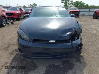 2006 Chevrolet Monte Carlo LS z VIN 2G1WJ15K669338047, wystawiony jako IAAI lot #42253375 z przebiegiem 179 301 mil mil oraz . Historia ofert i sprzedaży dostępna na DreamBid. Obrazek 13.