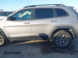 2022 Jeep Cherokee Trailhawk with VIN 1C4PJMBX3ND506936, listed as a IAAI auction lot 41419747 with 26,699 mi miles. Bid and sale history available at carsss.com. Image 14.