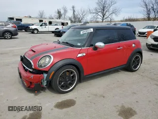 2011 MINI Hardtop S with VIN WMWSV3C54BTY14542, listed as a Copart auction lot 49490325 with 118,223 mi miles and Salvage Title. Bid and sale history available at DreamBid. Image 1.