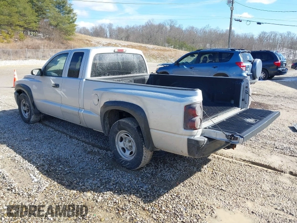 2005 Dodge Dakota ST with VIN 1D7HE22K85S329397, listed as a IAAI auction lot 41597979 with 189,390 mi miles and . Bid and sale history available at DreamBid. Image 3.