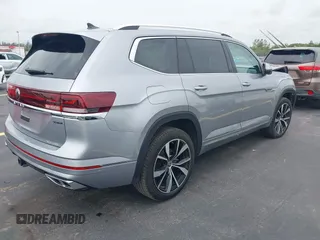 2024 Volkswagen Atlas SEL Premium R-Line with VIN 1V2FR2CA7RC595004, listed as a IAAI auction lot 42425330 with 16,171 mi miles and . Bid and sale history available at DreamBid. Image 4.
