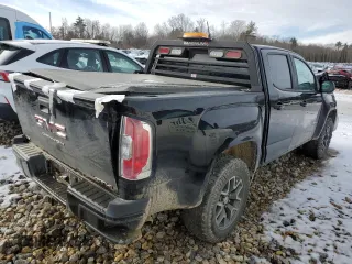 2022 GMC Canyon 4WD AT4 w/Leather with VIN 1GTG6FENXN1294450, listed as a Copart auction lot 80999634 with 0 mi miles and Salvage Title. Bid and sale history available at carsss.com. Image 3.