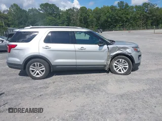 2018 Ford Explorer XLT z VIN 1FM5K8D81JGA36587, wystawiony jako IAAI lot #42534483 z przebiegiem 132 667 mil mil oraz . Historia ofert i sprzedaży dostępna na DreamBid. Obrazek 13.