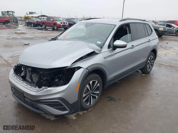 2024 Volkswagen Tiguan S with VIN 3VVRB7AX9RM111468, listed as a IAAI auction lot 41435287 with 8,956 mi miles. Bid and sale history available at carsss.com. Image 2.