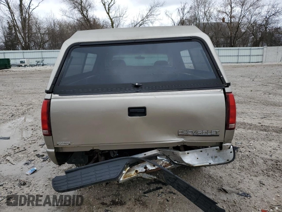 1998 Chevrolet Silverado 1500 with VIN 1GCEK14R6WE171264, listed as a Copart auction lot 53724175 with 152,830 mi miles and Non Repairable. Bid and sale history available at DreamBid. Image 6.