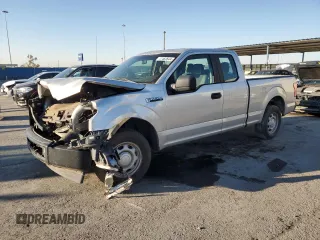 2017 Ford F-150 XL with VIN 1FTEX1C82HKD03287, listed as a Copart auction lot 77462644 with 157,064 mi miles and Salvage Title. Bid and sale history available at carsss.com. Image 1.