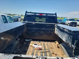 2019 Ford F-250 XL с VIN 1FT7W2BT5KEC22832, выставлен на аукционе IAAI как лот 42740580 с пробегом 150 547 миль миль и . История ставок и продаж доступна на DreamBid. Изображение 17.