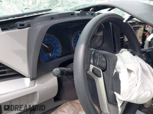 2018 Toyota Sienna LE Auto Access Seat with VIN 5TDKZ3DC7JS940573, listed as a IAAI auction lot 42166237 with Not provided miles and . Bid and sale history available at DreamBid. Image 7.