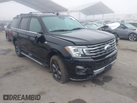 2021 Ford Expedition XLT with VIN 1FMJU1JT7MEA71014, listed as a IAAI auction lot 41219835 with 93,725 mi miles. Bid and sale history available at carsss.com. Image 1.