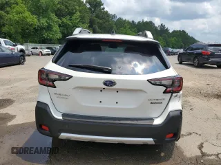 2025 Subaru Outback Touring with VIN 4S4BTAPC5S3149300, listed as a Copart auction lot 58577175 with 4,256 mi miles and Salvage title. Bid and sale history available at DreamBid. Image 6.